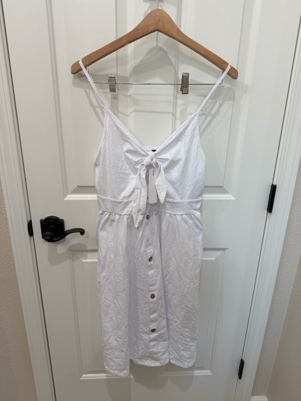NWT VotePretty White Tie-Front Sundress